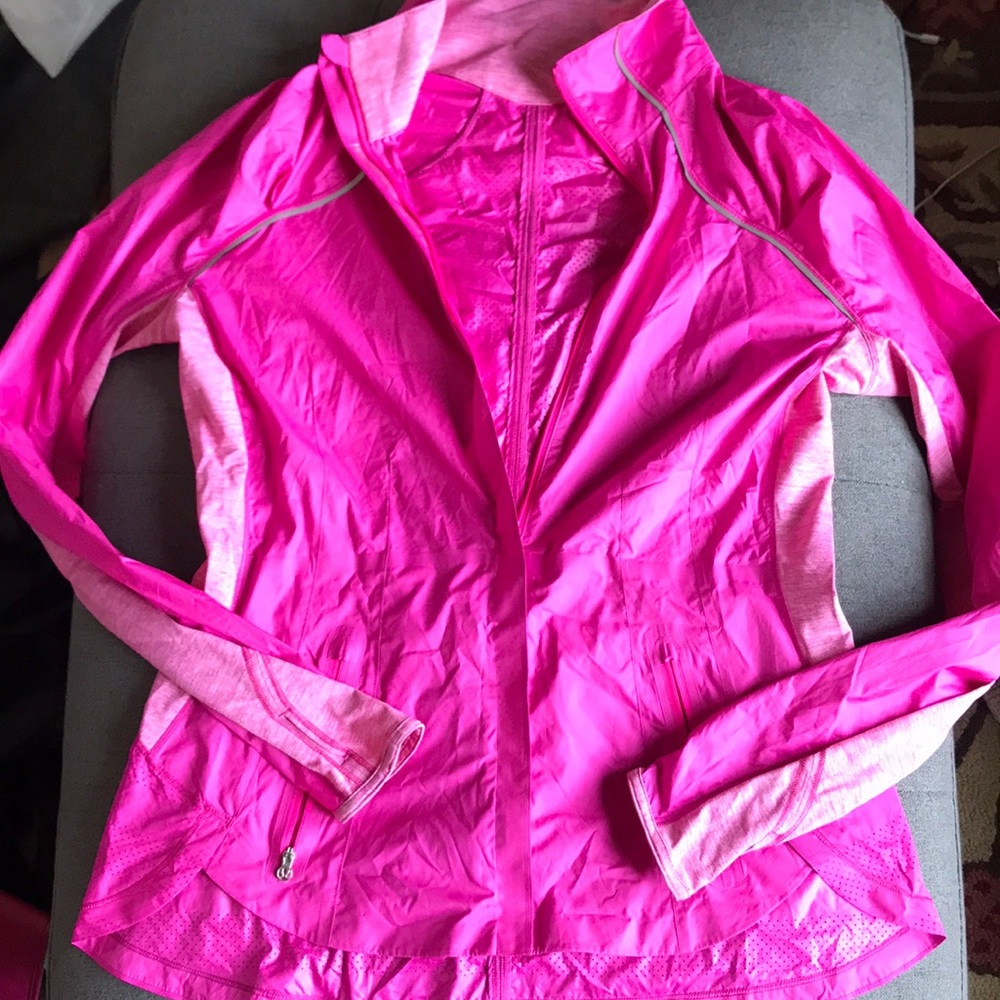 Lululemon lightweight running jacket size 8